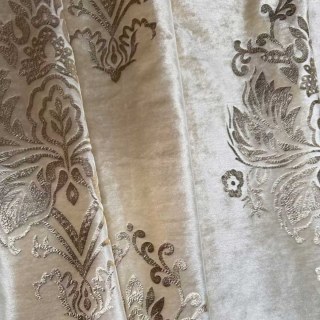 Heritage Luxury Cream and Gold Damask Velvet Curtain 3