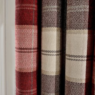 Cosy Plaid Check Burgundy Red Chenille Curtain
Cosy Plaid Check Bordeaux Rouge Chenille Rideau 5
