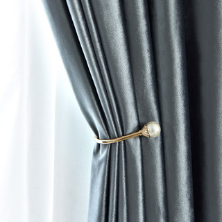 Rideaux de velours bleu gris métallisé de luxe