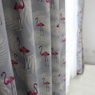 Flamant Rose et Rideau à Oiseaux Gris 1