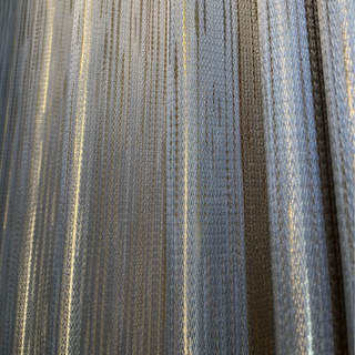 Rayon de soleil chatoyant, rideau rayé subtilement texturé champagne doré et gris 4