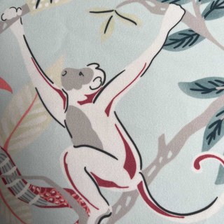 Jungle Mingle Singe et Perroquet Pastel Bleu Floral Rideau en Velours 2