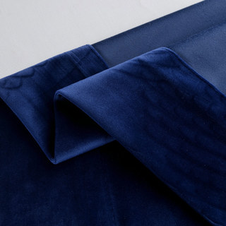 Rideaux de velours bleu marine lustré