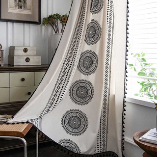 Rideaux bohèmes géométriques noir et blanc Mandala 1