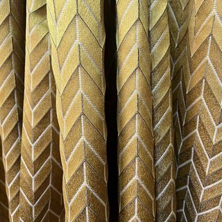 Élégant Rideau Chevron Doré Style Art Déco 1
