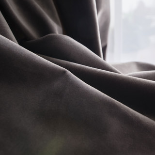 Rideau de velours taupe gris lustré 4