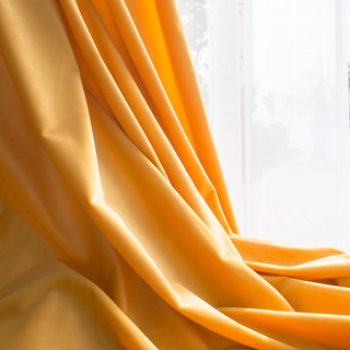 Rideaux de velours jaune lustré 2