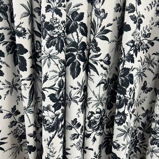 Rideau en velours noir et blanc motif floral Nuit d'été 1