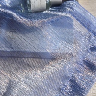 Paris Cascade Shimmering Striped Blue Voile Curtain
Paris Cascade Rayé Chatoyant Bleu Rideau en Voile