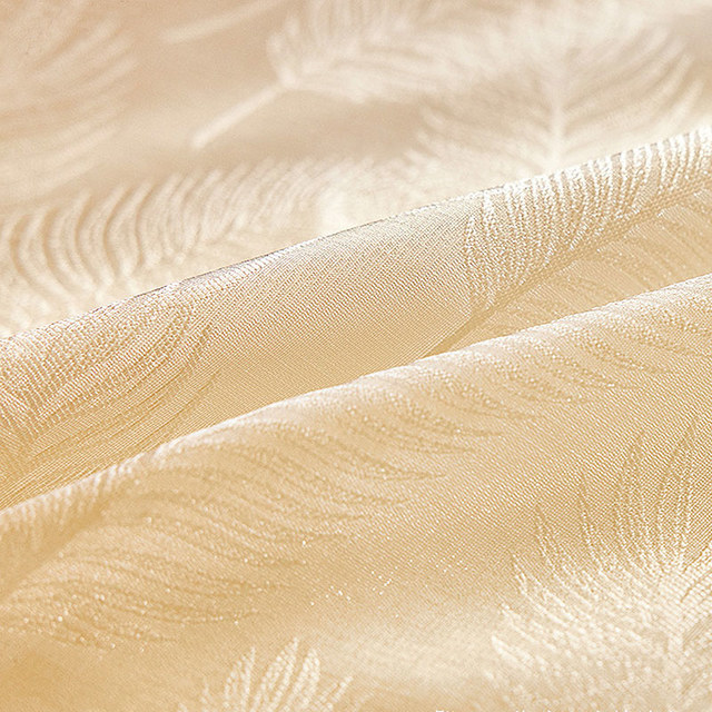 Feathered Fantasy Champagne Gold Shimmering Voile Curtain
Feathered Fantasy Champagne Or Voile Brillant Rideau 1