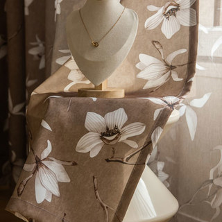 Magnolias Mirage Rideaux marron et blanc à motifs floraux Mocha 3