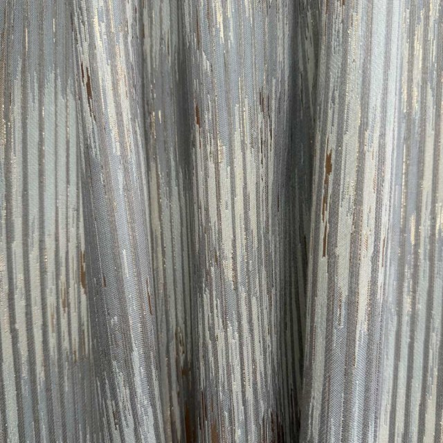 Cascades Dorées Texturées Rayées Gris et Or Rideau 1