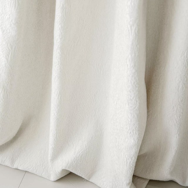Bloomfield Chenille texturée ivoire blanc avec motif floral Rideau 1