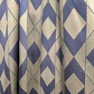 Azure Illusion Bleu et Argent Rideaux Géométriques Diamantés 3