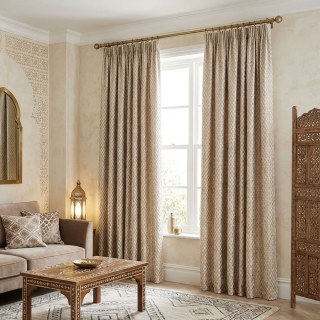 Tenture Jacquard 3D Treillis Chic Crème Arabesque avec Détails Dorés 3