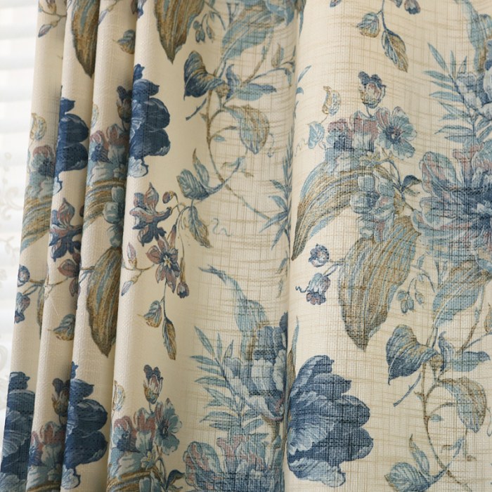 Woodland Flower Curtain with Blue Edge Border