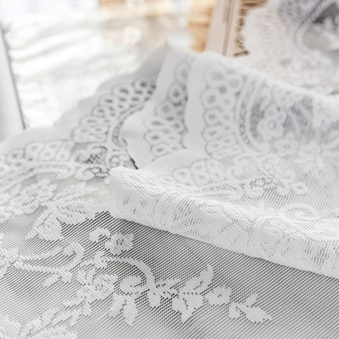 Ivory Scalloped Flower Edge Lace Trim 2¾